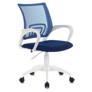 Компьютерное кресло Brabix Fly MG-396W (с подлокотниками, пластик белый, сетка, темно-синее) 532399 в Магадане