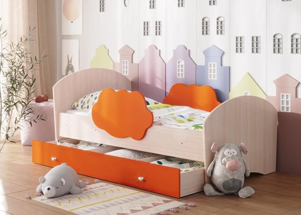Детская кровать Тучка с ящиком, корпус Дуб млечный, фасад Оранжевый в Магадане - изображение