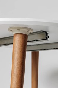 Кухонный раздвижной круглый стол Белая Эмаль д. 90 см МДФ ножки светлый орех в Магадане - предосмотр 18