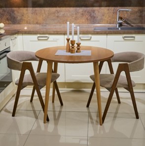 Кухонный стол круглый Шпон Ореха д. 90 см ЛДСП светлый орех в Магадане - предосмотр 2
