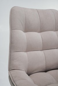 Комплект из 4-х кухонных стульев Комфорт бежевый белые ножки в Магадане - изображение 1