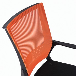 Кресло компьютерное Brabix Balance MG-320 (с подлокотниками, комбинированное черное/оранжевое) в Магадане - предосмотр 3