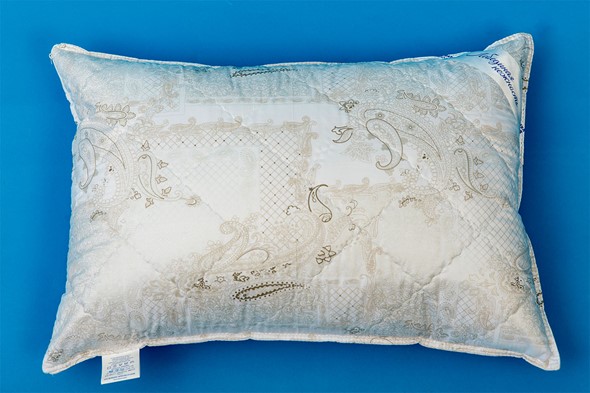 Подушка 50х70 Лебединая нежность в Магадане - изображение